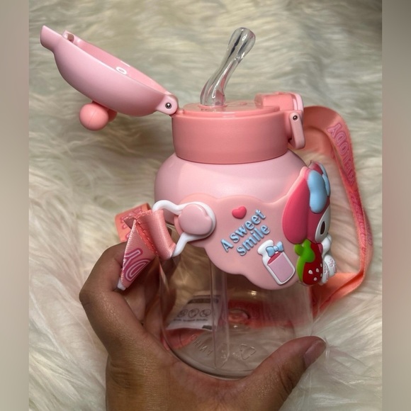 My Melody Water Bottle Holds 24oz - Picture 5 of 6